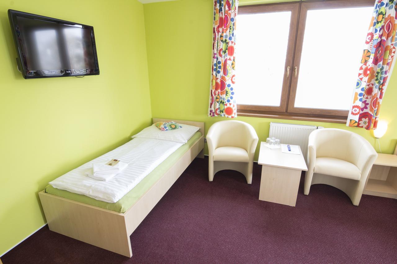 Penzion Maderic Moravský Žižkov Buitenkant foto